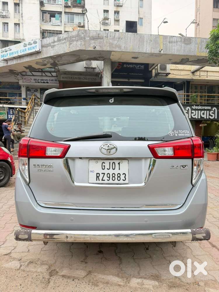 Toyota Innova Crysta Diesel 122000 Km Driven