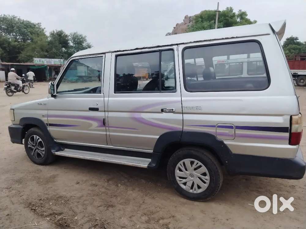 Toyota Qualis 2003