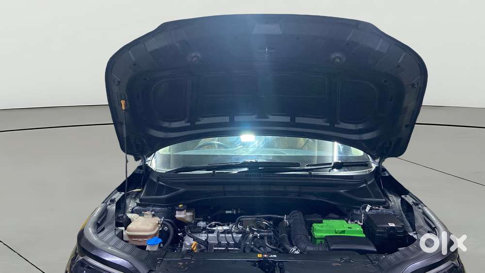 Kia Carens 1.4 Luxury Plus Dct 7 Str, 2022, Petrol
