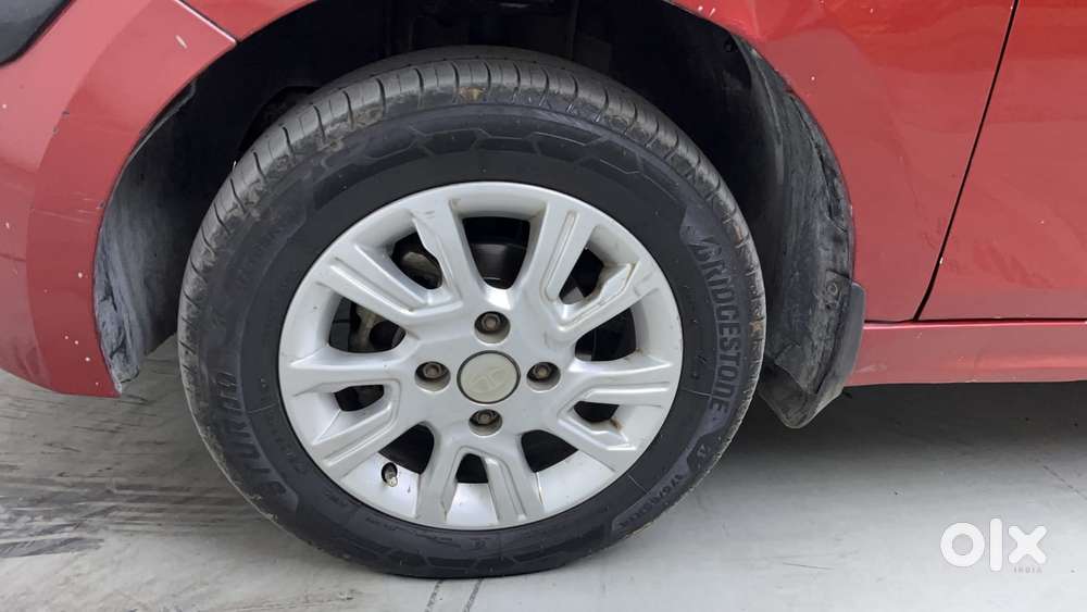 Tata Tiago Xza, 2018, Petrol