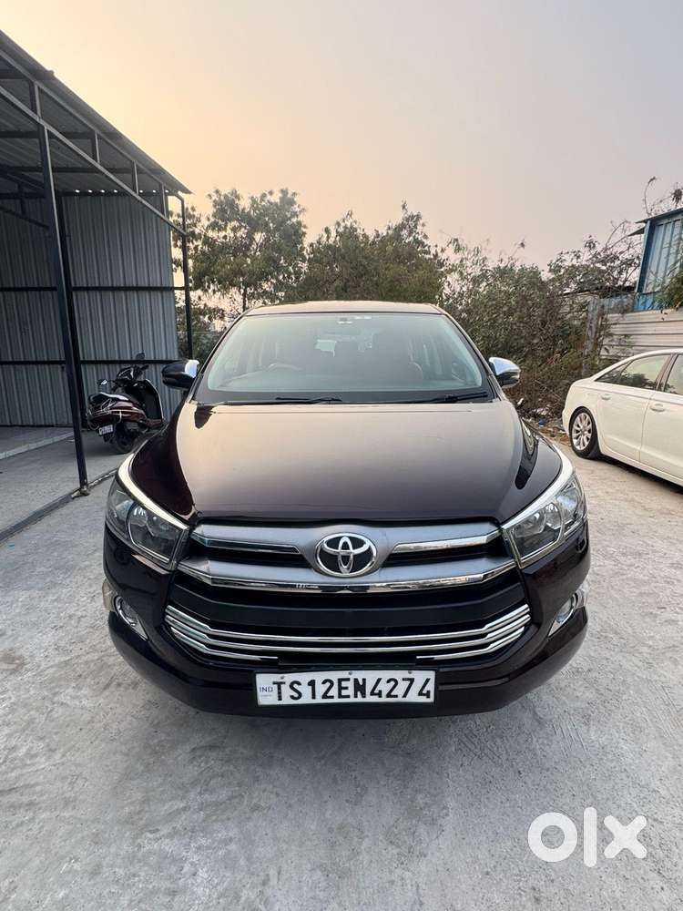 Toyota Innova Crysta 2.4 G Mt 8s, 2018, Diesel