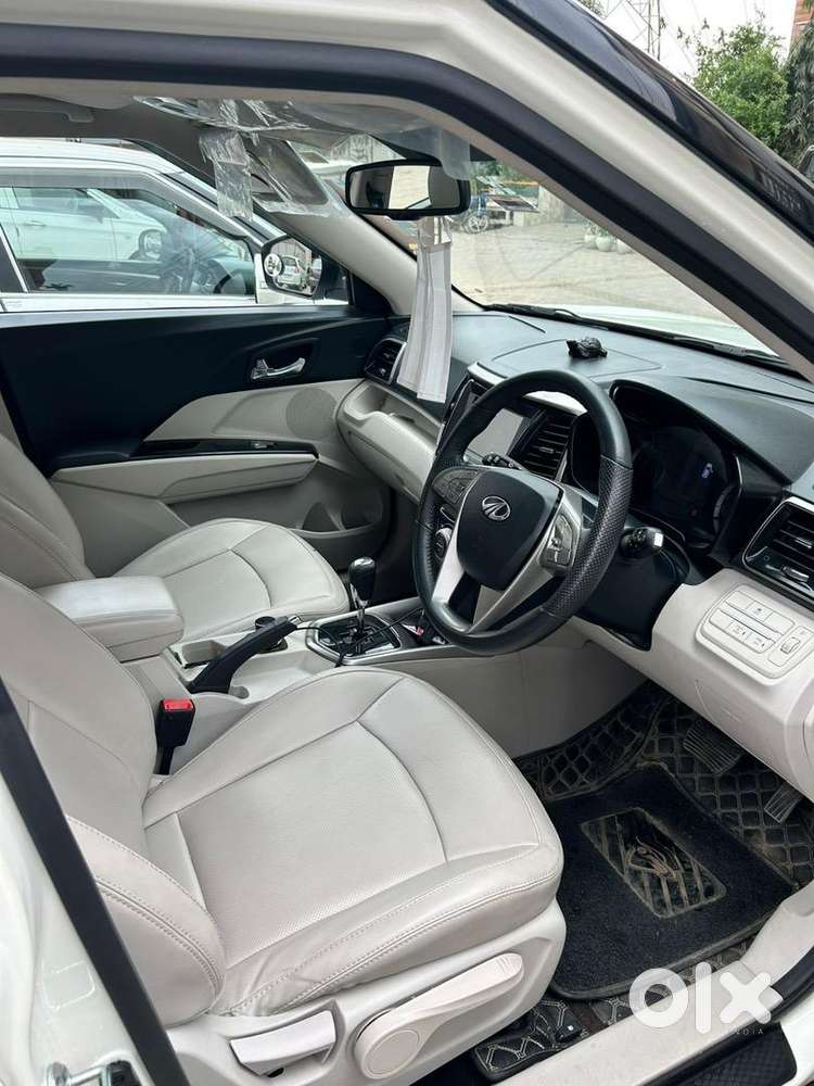 Mahindra Xuv300 2022 Petrol Well Maintained
