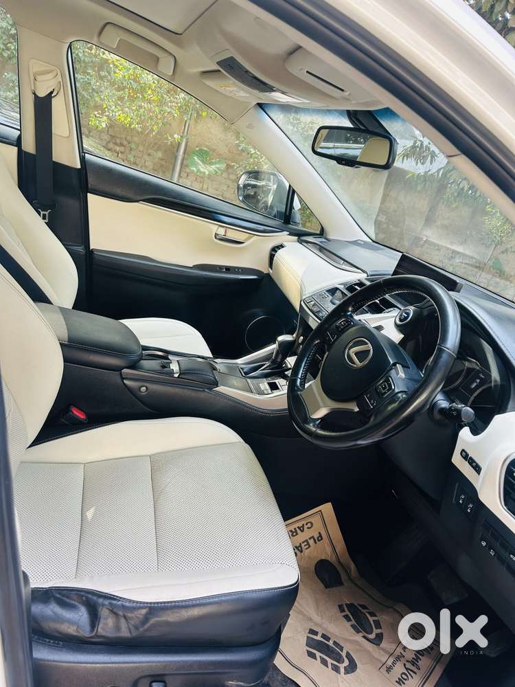 Lexus Nx 350h Luxury, 2018, Cng & Hybrids