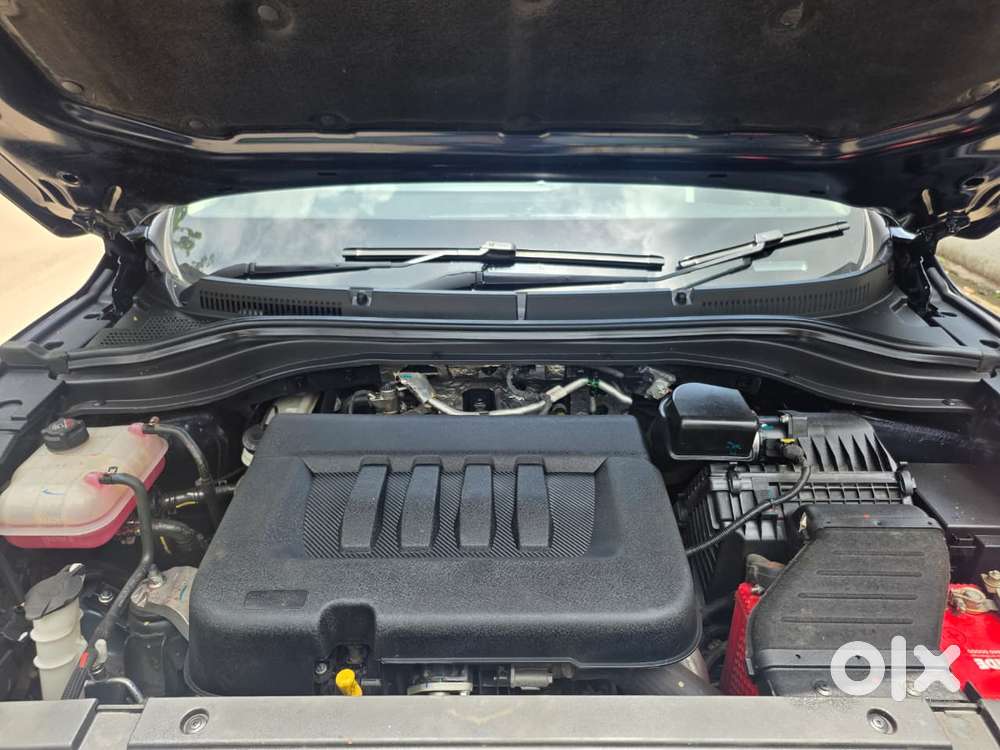 Mahindra Xuv700 2.2 Ax 7 Diesel At Luxury Pack Str, 2023, Diesel