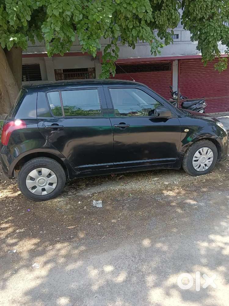 Maruti Suzuki Swift 2006 Petrol 69000 Km Driven