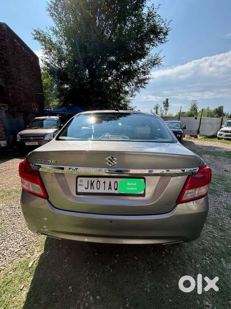 Maruti Suzuki Dzire 1.2 Vxi, 2022, Petrol