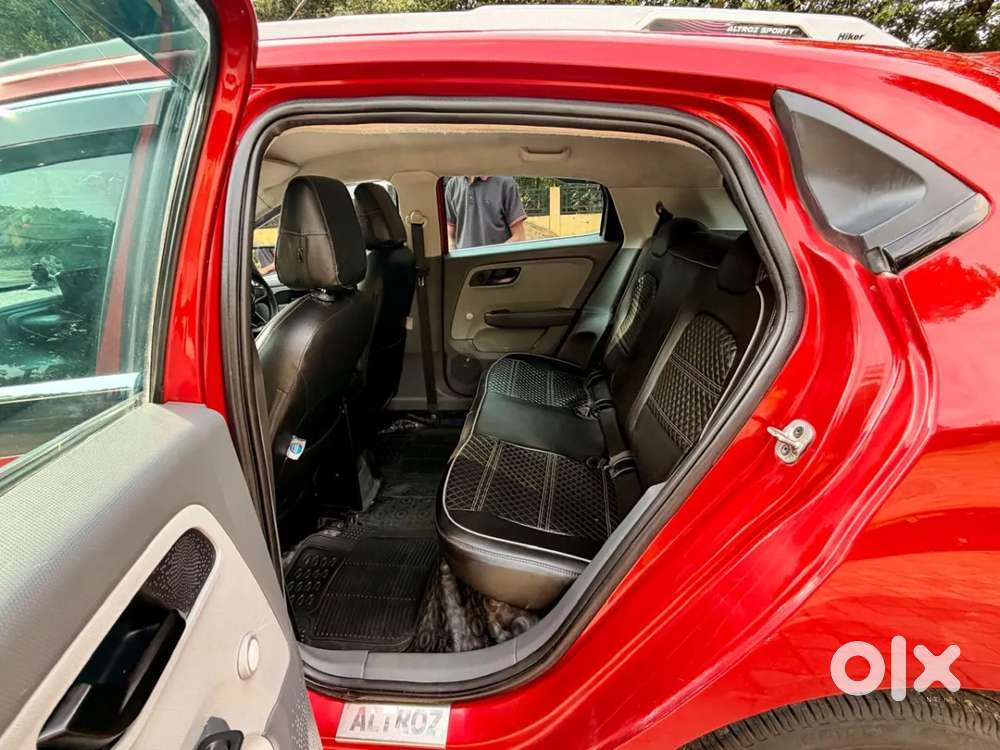 Tata Altroz 1.2 Xe Rhytm Petrol, 2020, Petrol