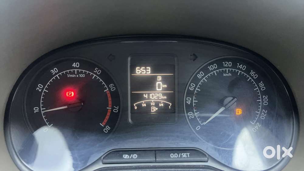 Skoda Rapid [2016-2021] 1.6 Mpi Style Plus, 2015, Petrol
