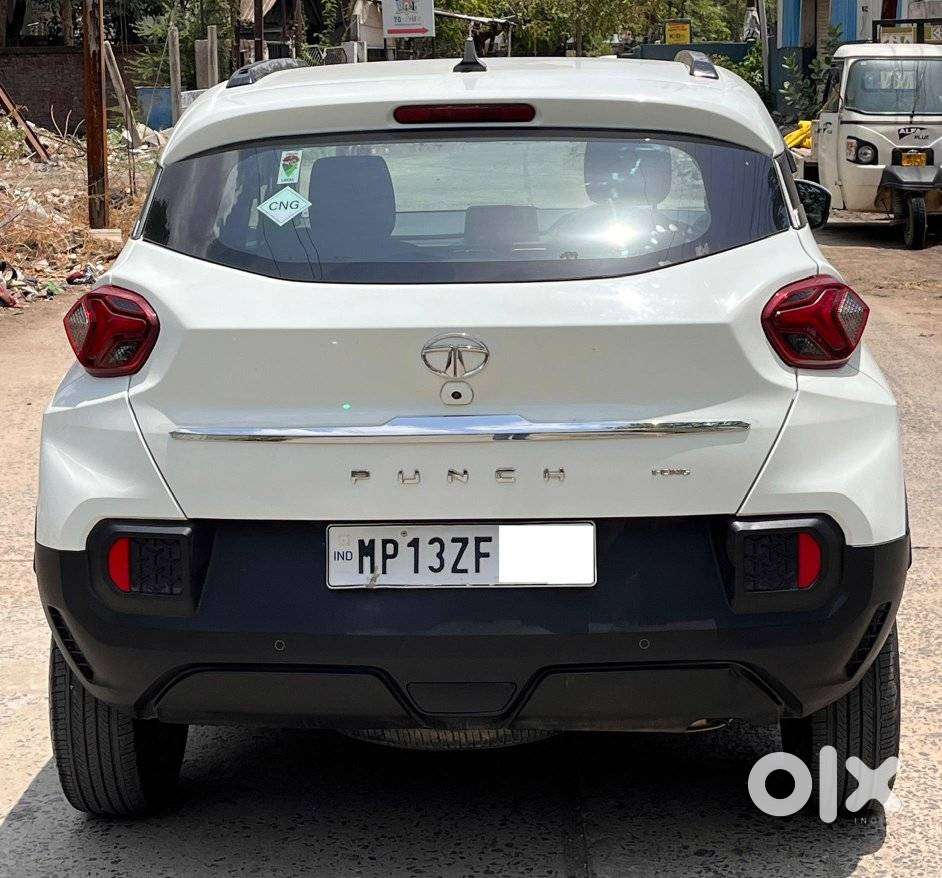 Tata Punch Accomplished Dazzle Mt Sunroof, 2023, Cng & Hybrids