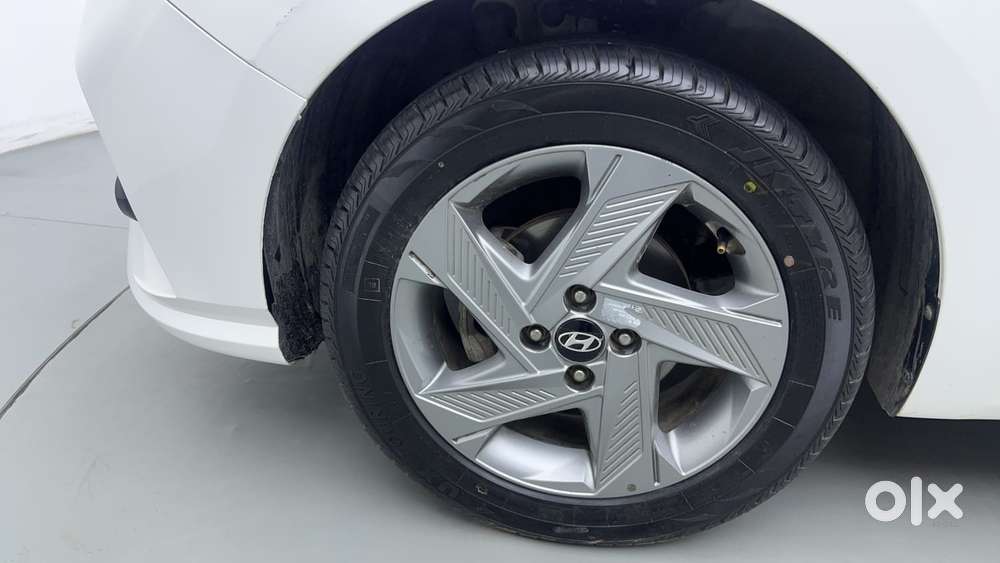 Hyundai Verna 1.5 Sx Ivt, 2022, Petrol