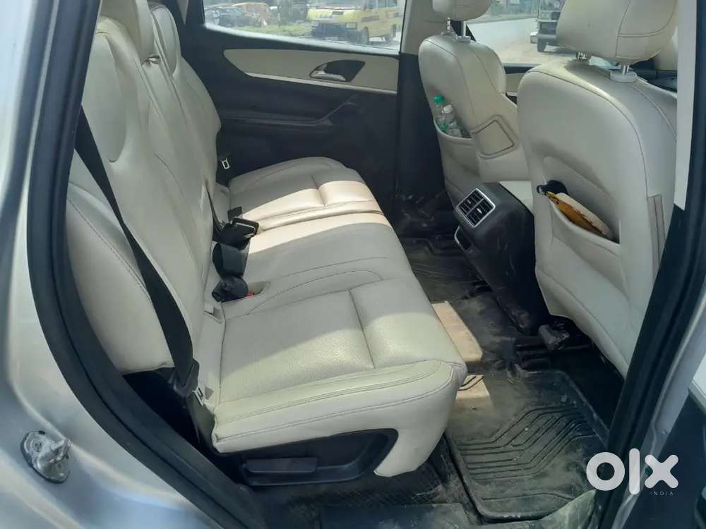 Mahindra Xuv700 2.0 Petrol 2022