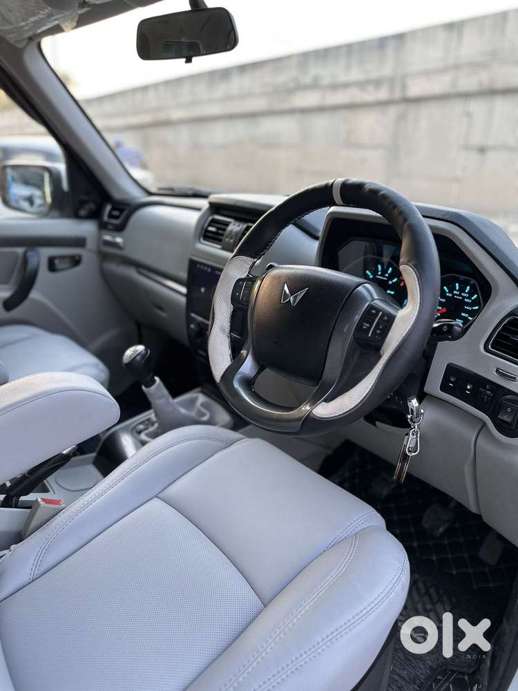 Mahindra Scorpio S6 Plus, 2017, Diesel