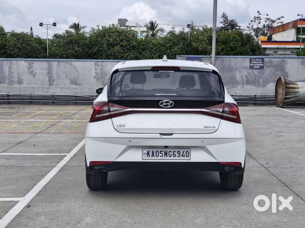 Hyundai I20 Sportz 1.2 Ivt, 2023, Petrol