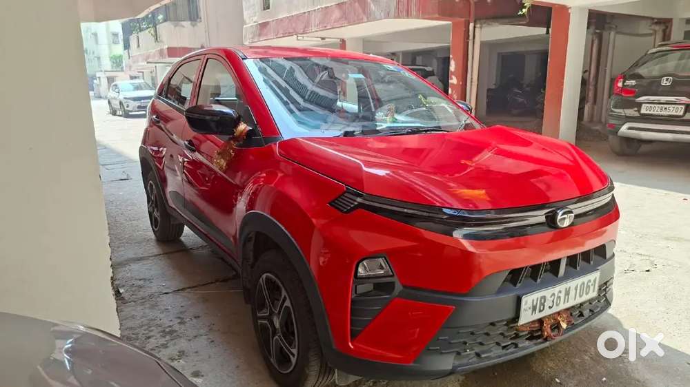 Tata Nexon Smart 2024
