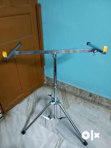 Keyboard stand online olx