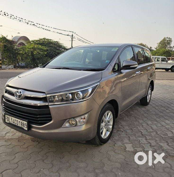 Toyota Innova Crysta 2.4 V, 2017, Diesel