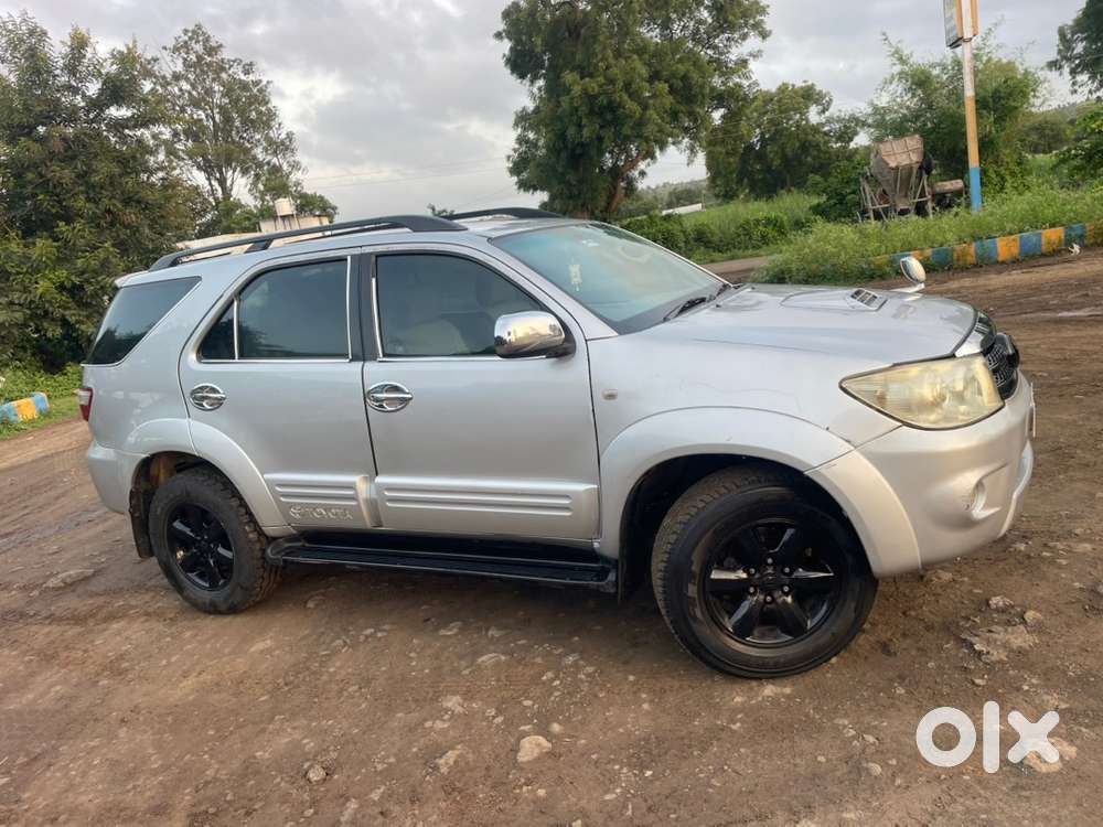 Toyota Fortuner Diesel Manual 2009