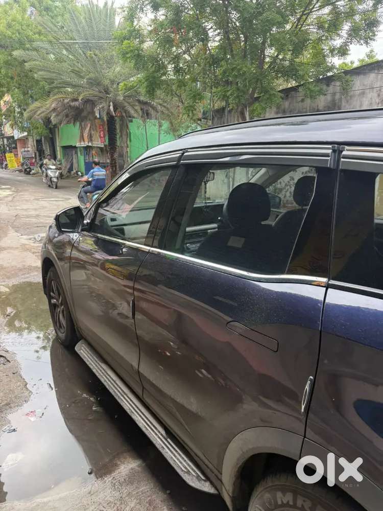 Mahindra Xuv700 Ax5