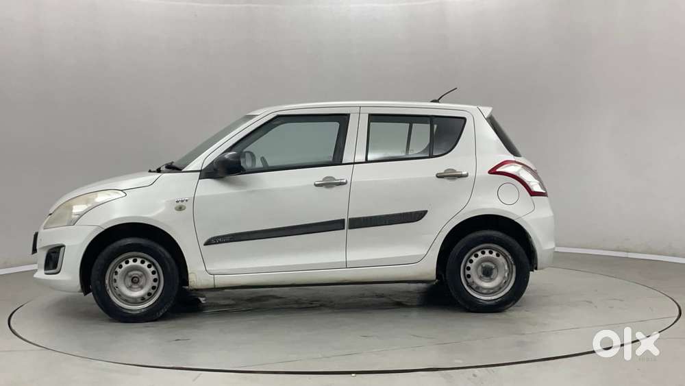 Maruti Suzuki Swift 1.2 Lxi (o), 2017, Petrol