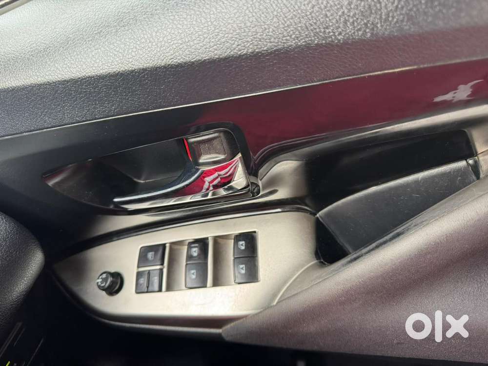 Toyota Innova Crysta 2.4 V 7 Str, 2018, Diesel