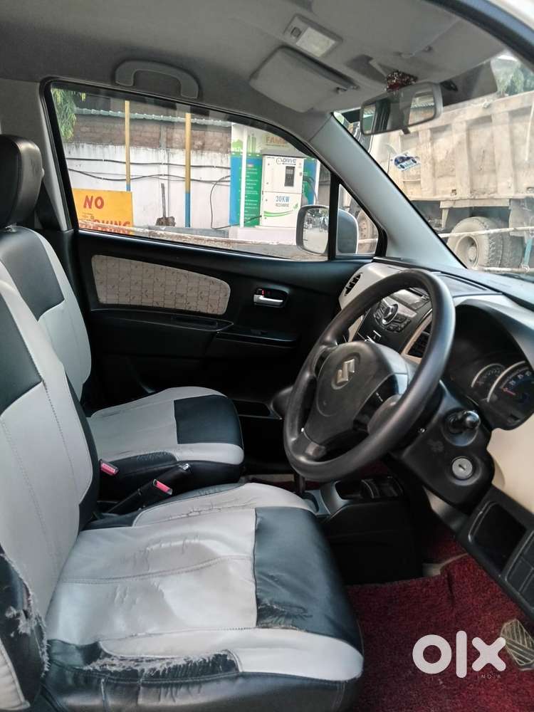 Maruti Suzuki Wagon R Vxi Amt1.2, 2017, Petrol