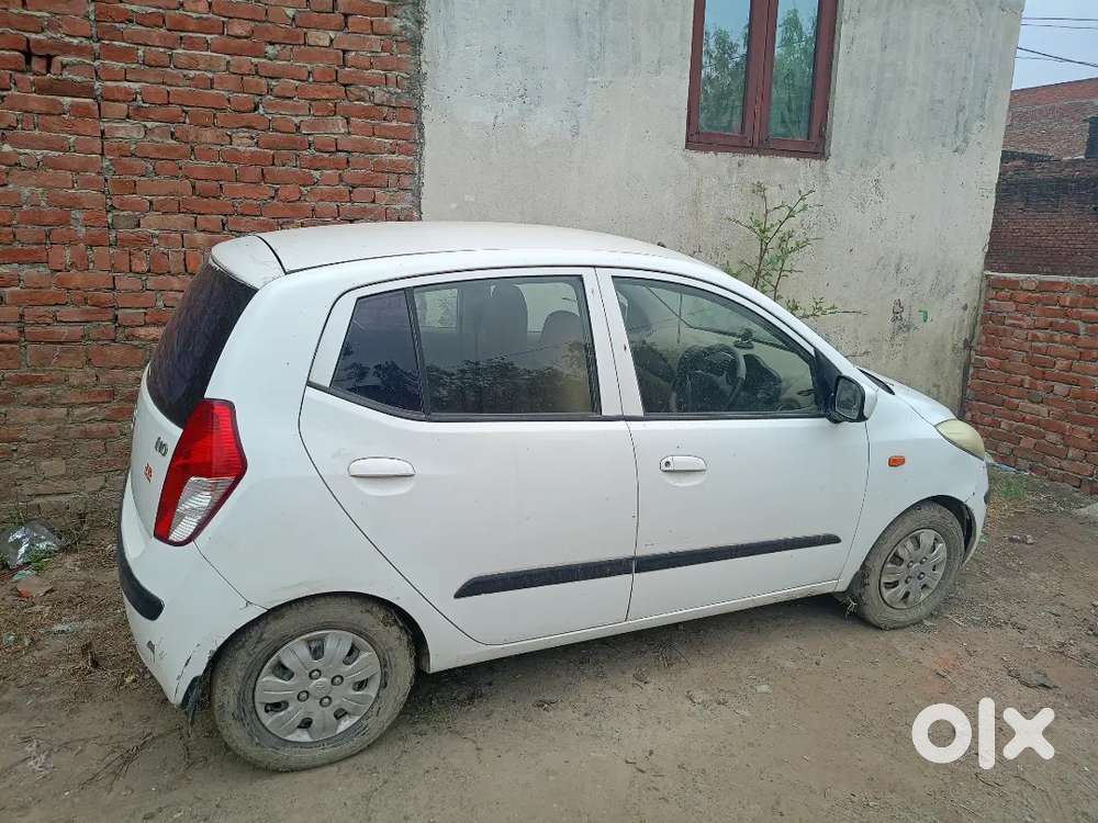 Must Condition Car Charo Tyar Naye Hai