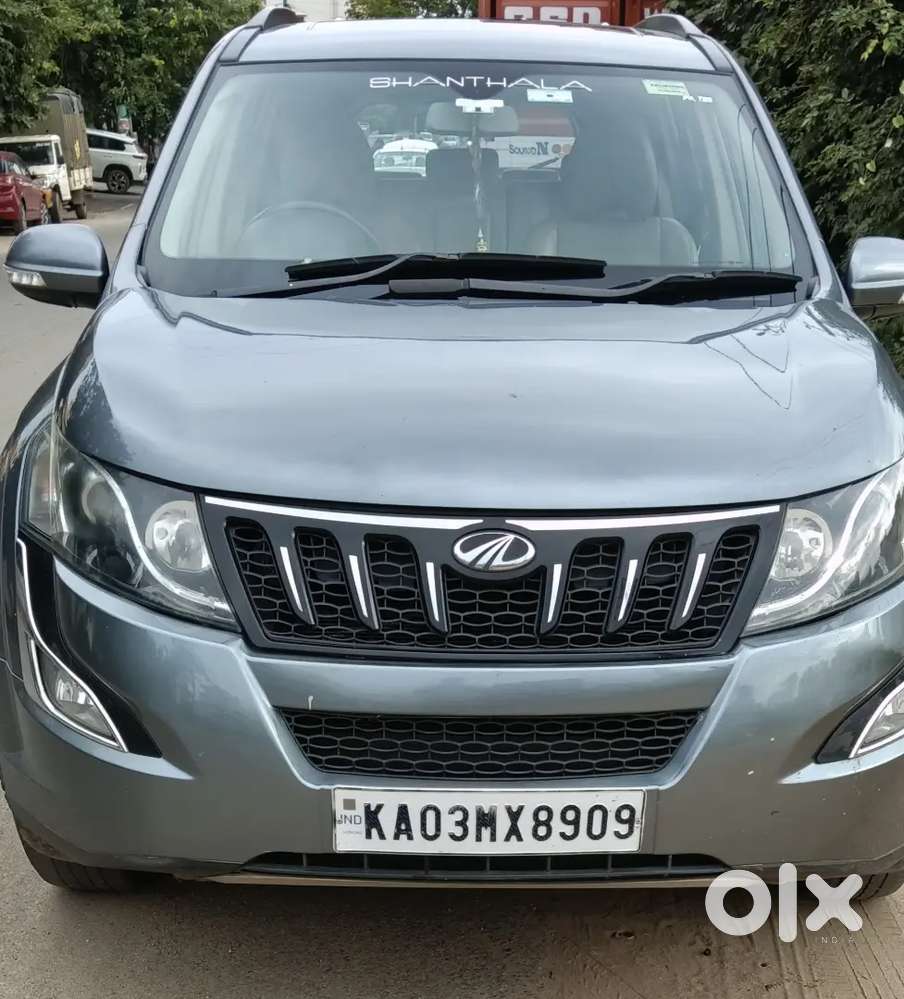 2016 Xuv W10. Sunroof Top End