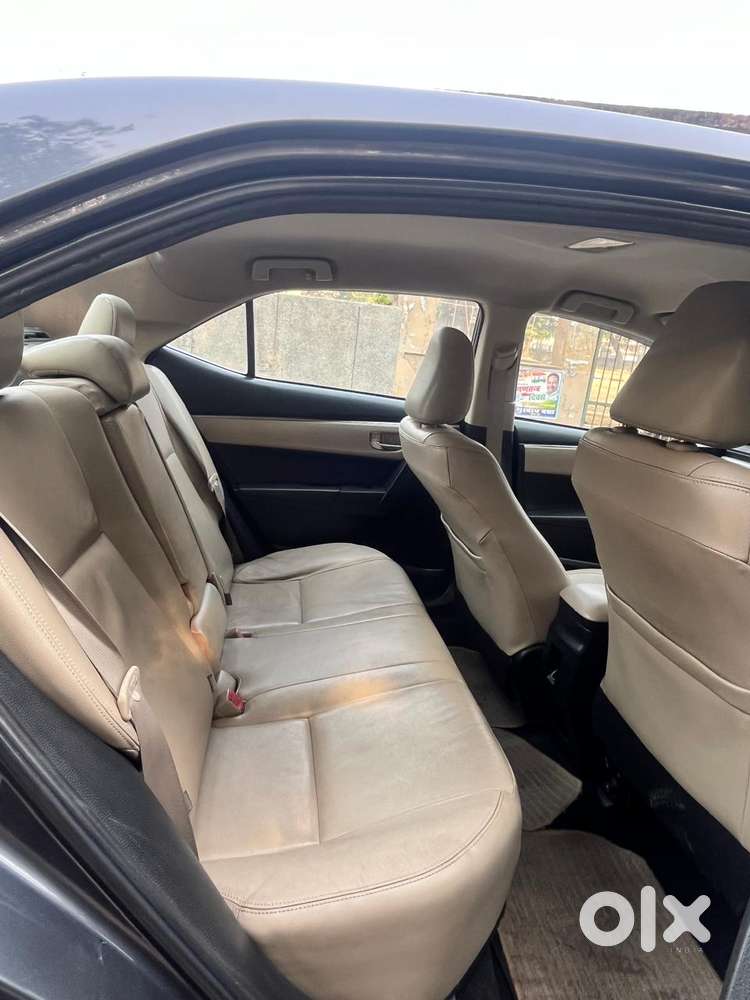 Toyota Corolla Altis 1.8 J, 2016, Petrol