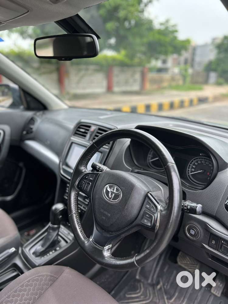 Toyota Urban Cruiser 1.5 Premium Grade At, 2022, Petrol