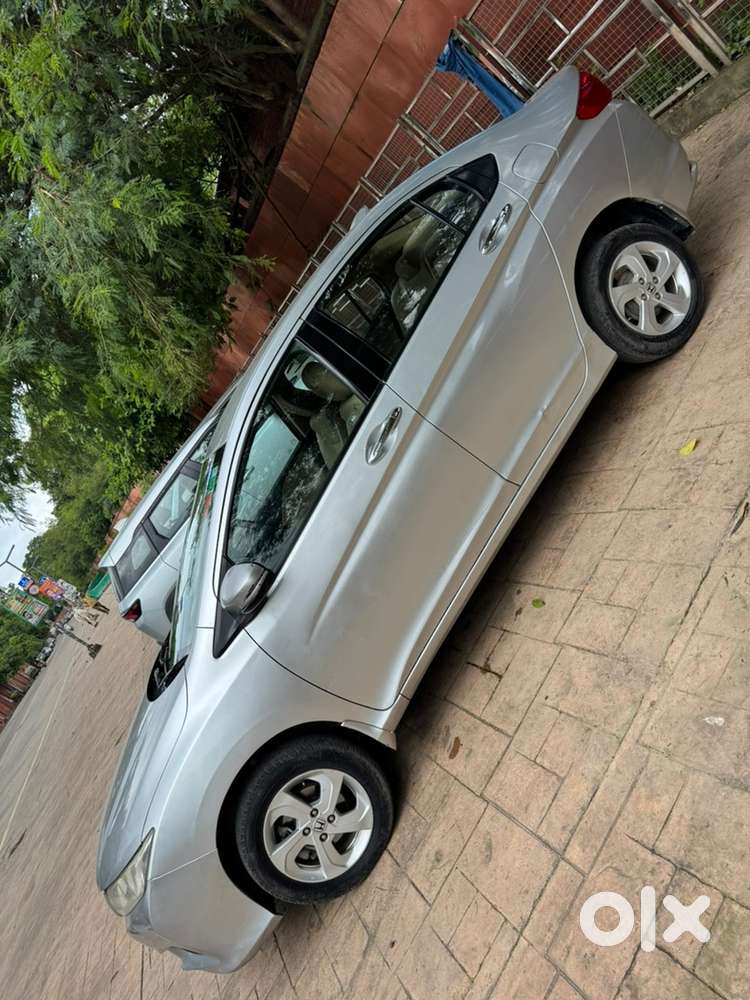 Honda City 2nd Owner, Doctor Driven Car Well Maintained