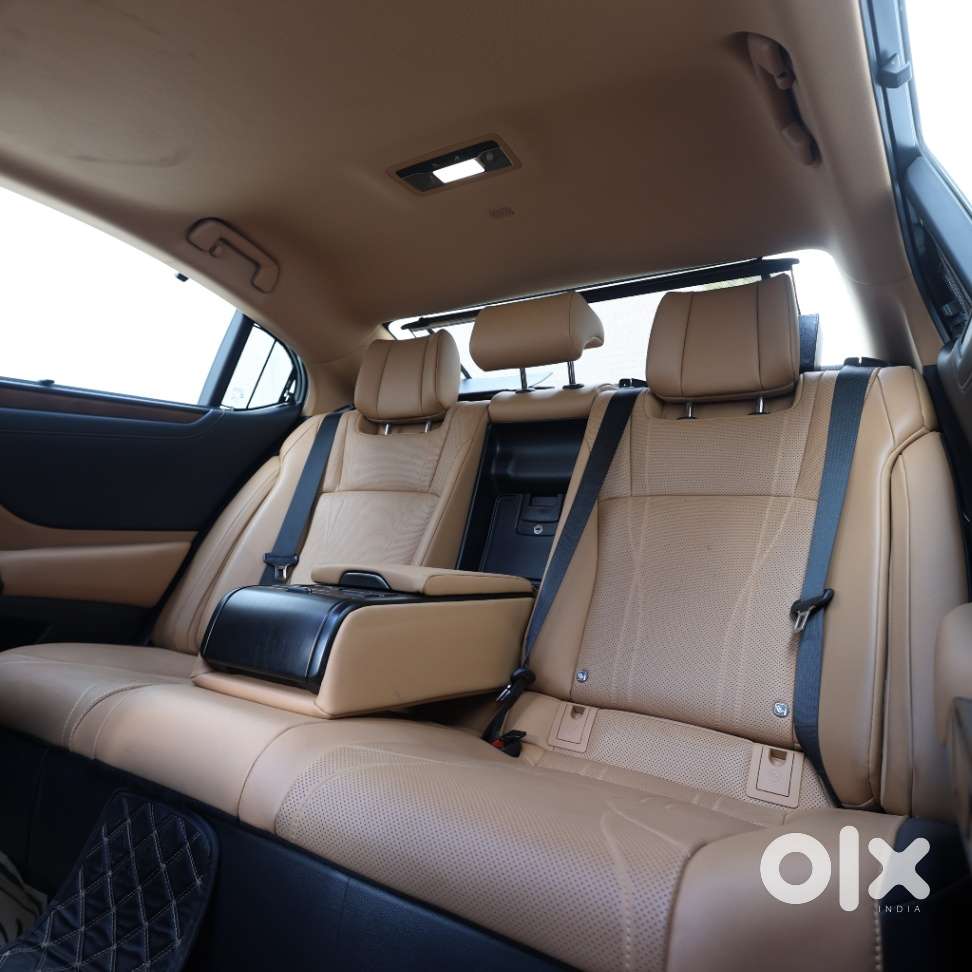 Lexus Es 300h Luxury, 2025, Petrol