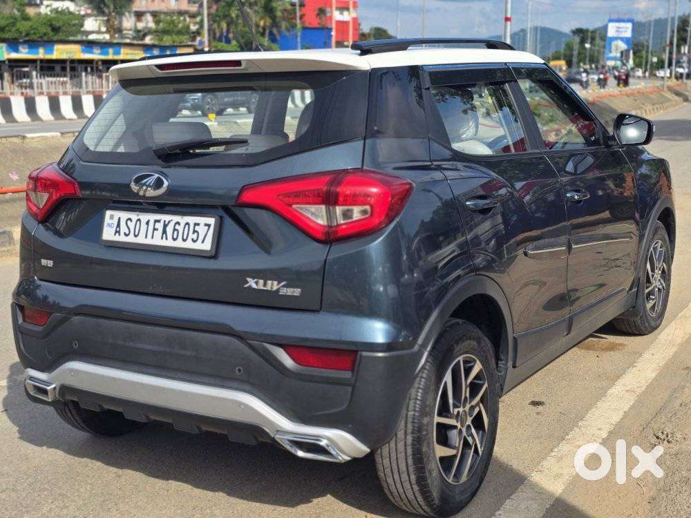 Mahindra Xuv300 W8 Option Dual Tone, 2023, Petrol