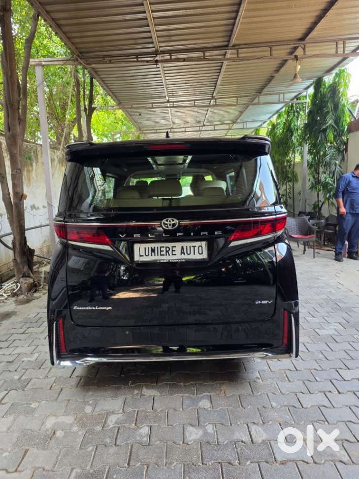 Toyota Vellfire Vip – Executive Lounge, 2024, Electric