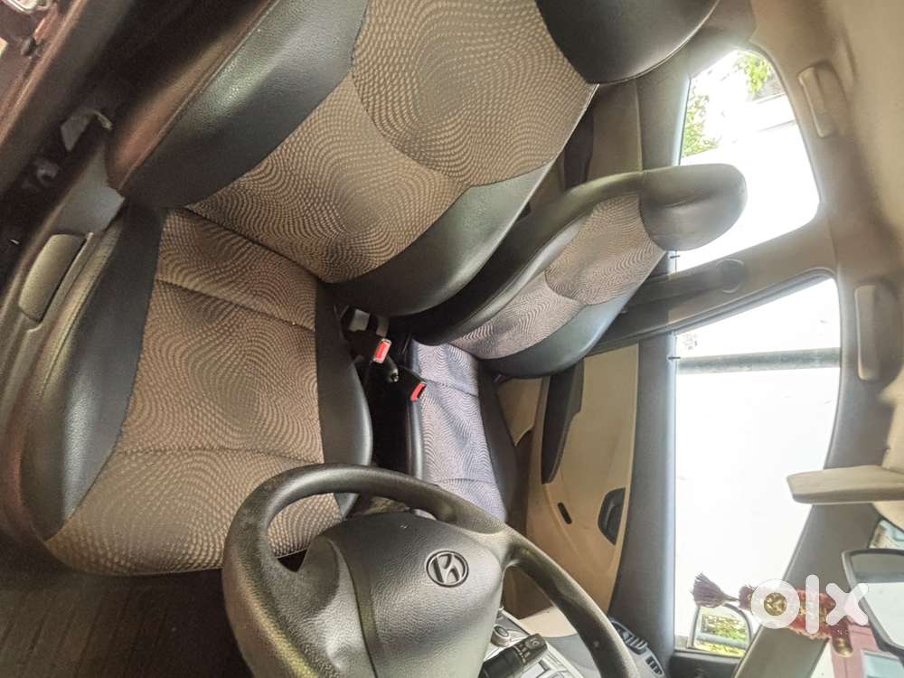 Less Driven Hyundai Eon Magna + Bsiv
