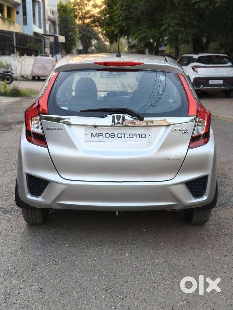 Honda Jazz V Automatic, 2016, Petrol