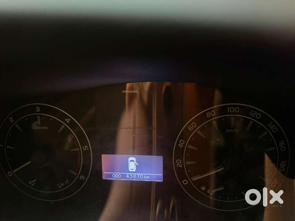 Toyota Innova Crysta 2016 Diesel Well Maintained