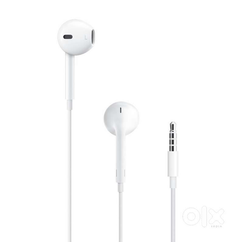 Apple EarPods with a 3.5 mm Headphone Plug