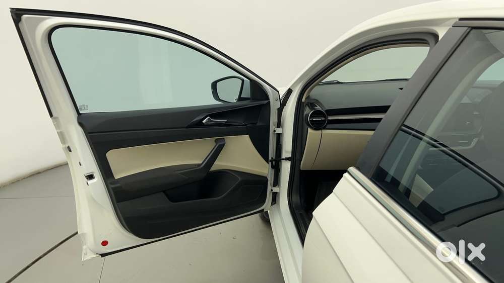 Skoda Slavia Ambition 1.0l Tsi Mt, 2023, Petrol