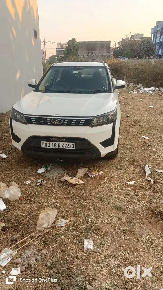 Mahindra Xuv300 Turbosport 2022 Diesel 117000 Km Driven With Sunroof