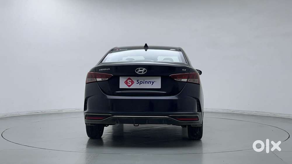 Hyundai Verna 1.5 Sx Vtvt Ivt, 2022, Petrol
