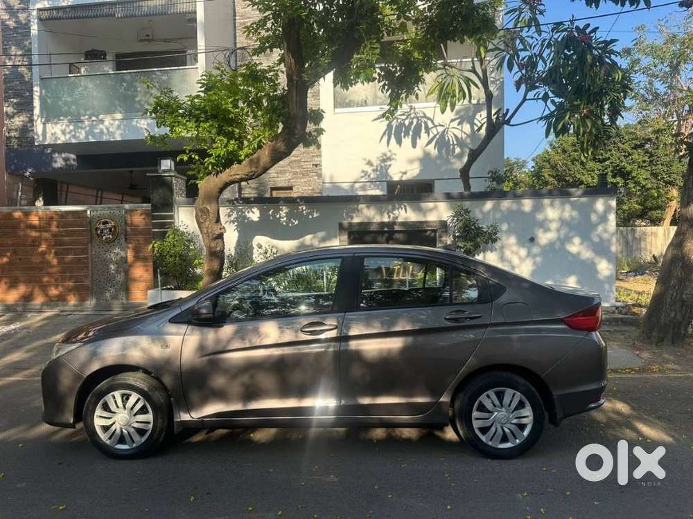 Honda City I-dtec Sv, 2015, Petrol