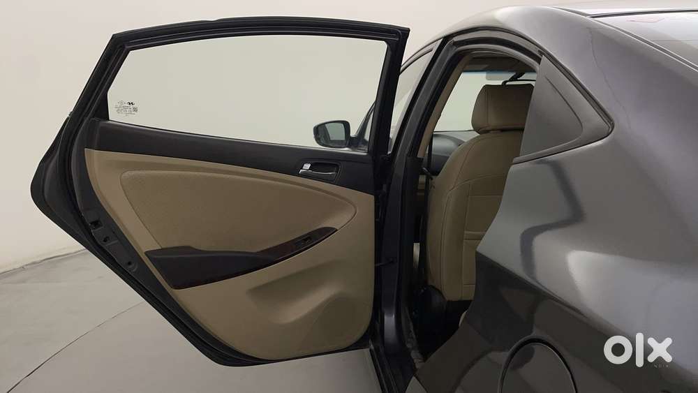 Hyundai Verna Fluidic 1.6 Vtvt Sx Opt, 2013, Petrol