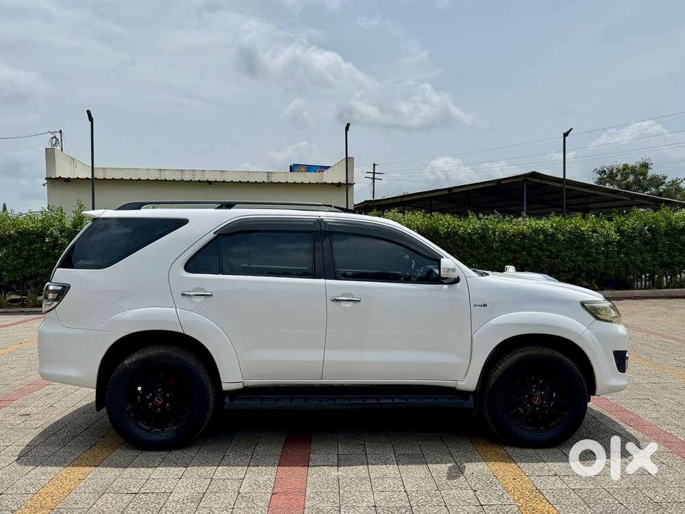 Toyota Fortuner 4x2 Mt 2.8 Diesel, 2012, Diesel