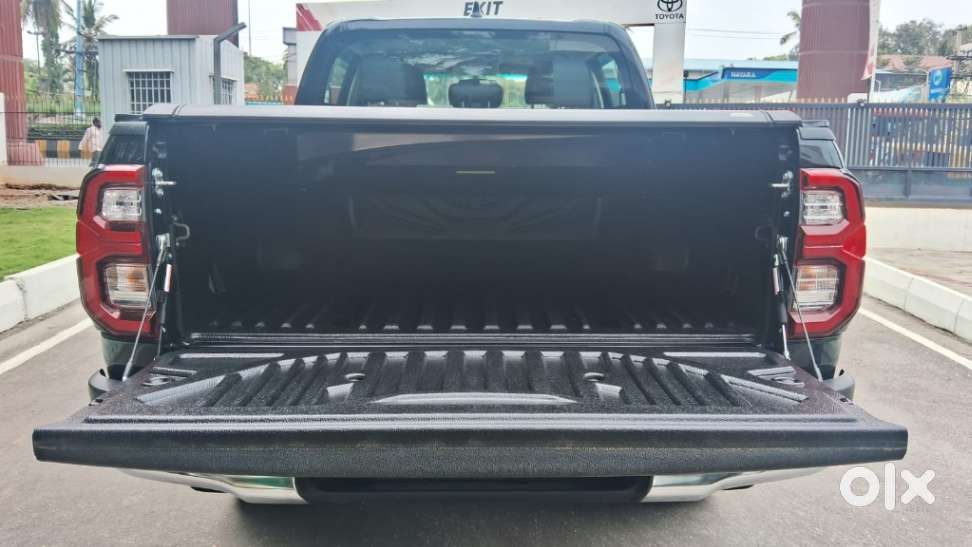 Toyota Hilux 2.8 High 4x4 Mt, 2025, Diesel