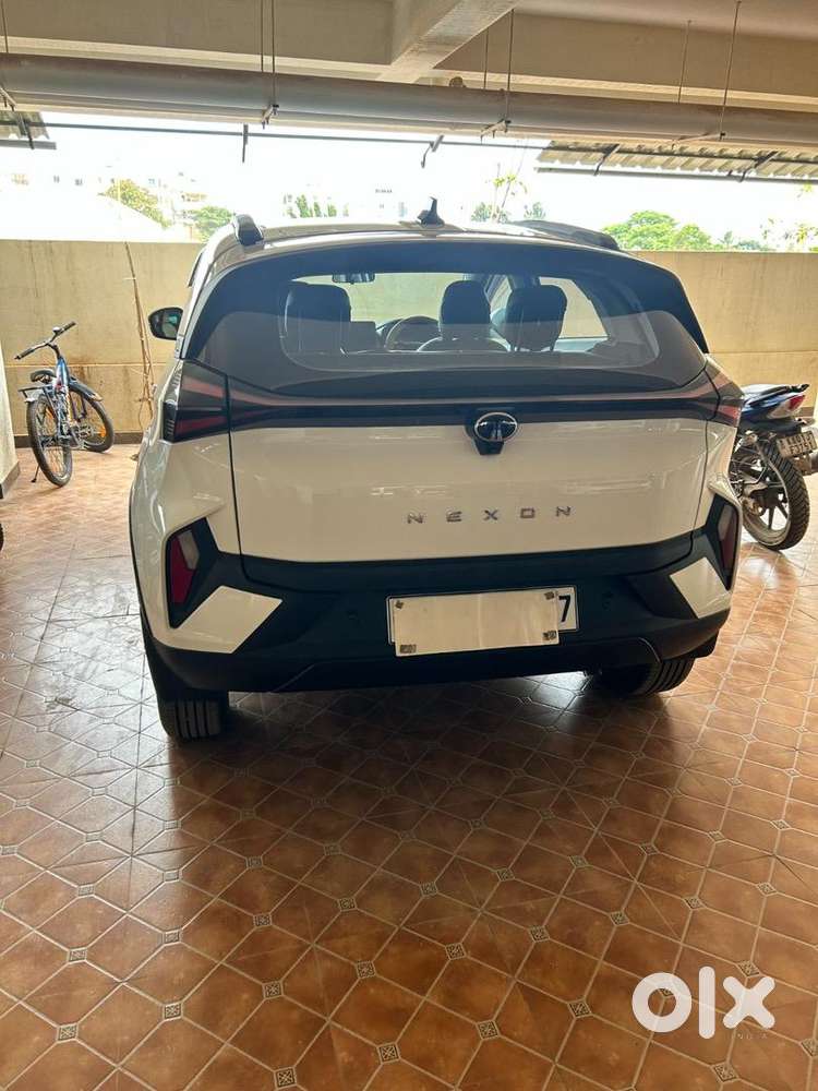 Tata Nexon 2025 Petrol 8252 Km Driven