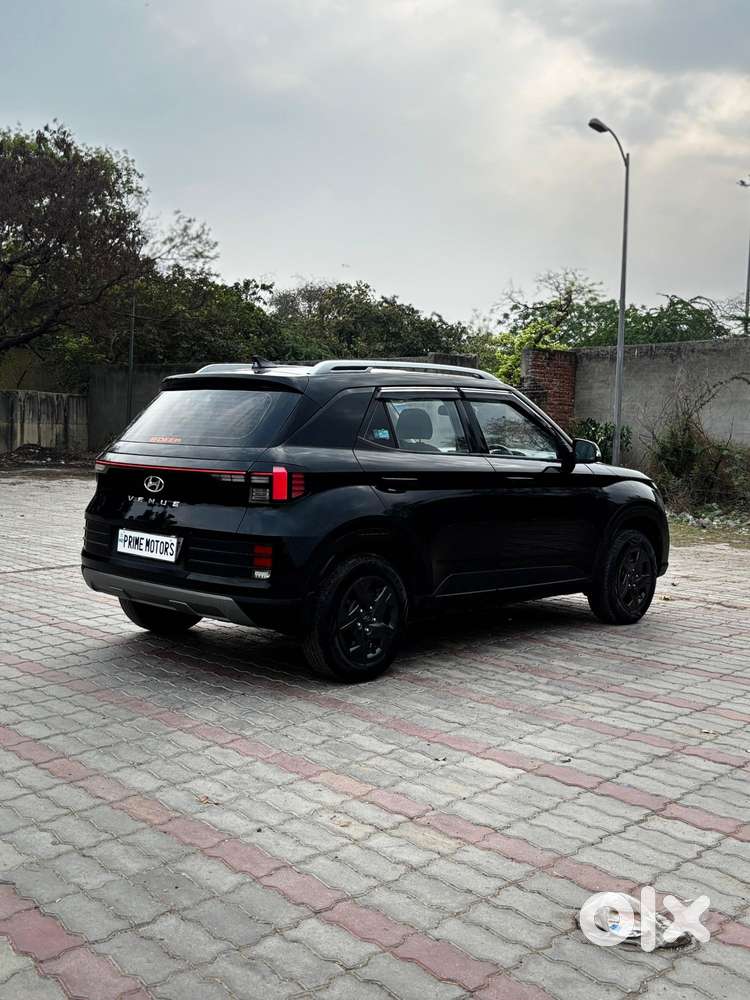 Hyundai Venue S 1.2 Petrol, 2025, Cng & Hybrids