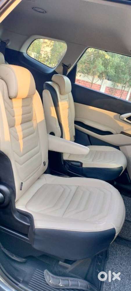 Kia Carens Luxury (o)1.5 Diesel At 7 Str, 2022, Diesel