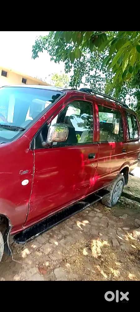 2011 Chevrolet Tavera 10 Seater