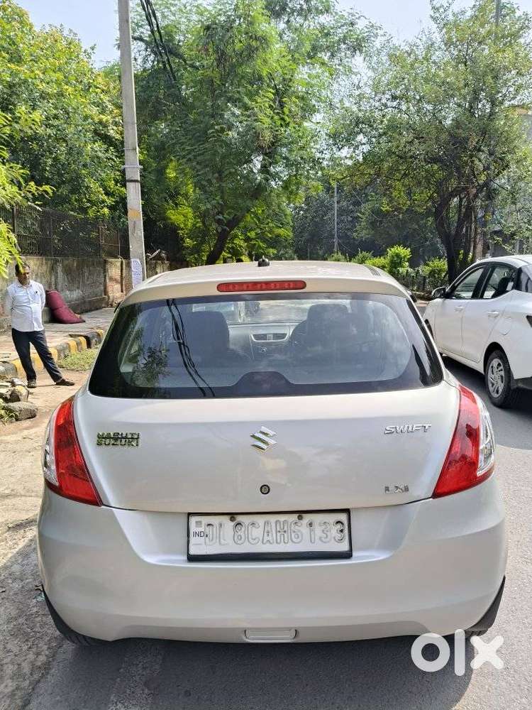 Maruti Suzuki Swift Lxi Option, 2015, Petrol