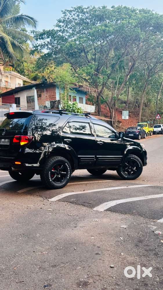 Toyota Fortuner  4x4 Diesel Manual